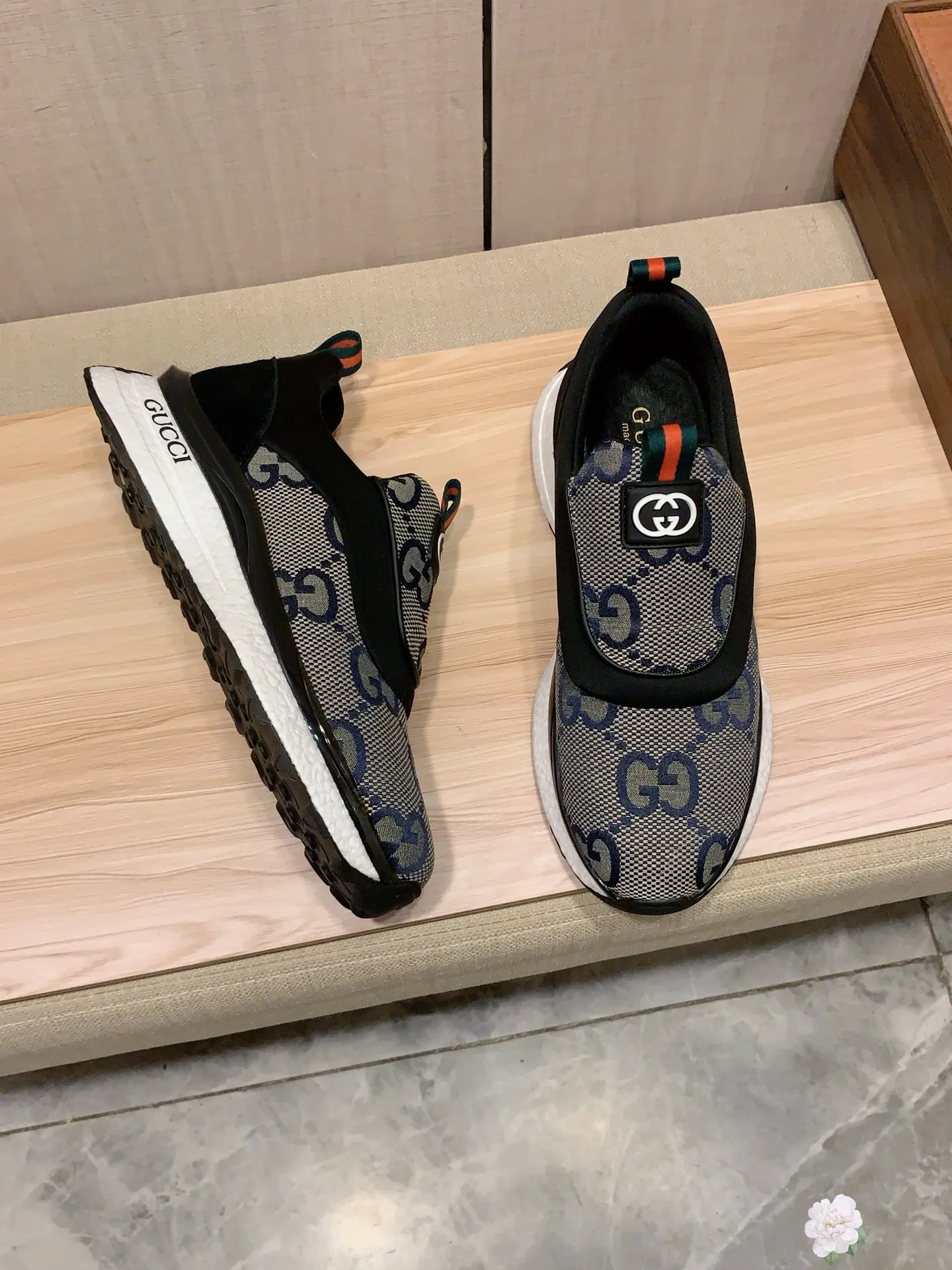 Men's men's shoes💰460💰💰🎩🎩[Lightning][Lightning] "Gucci*" The latest • popular casual shoes, top brand [seduce] luxury ~ purchasing agency, top ~ quality. [Strong] The upper is made of imported breathable cowhide with woven material ➕ breathable sheepskin feet (•) and fine workmanship. The original stylish and stylish soft rubber wear-resistant and non-slip outsole is light and comfortable on the feet. The real thing looks better when photographed. 004: Size: 38-44, 3️⃣ colors selected